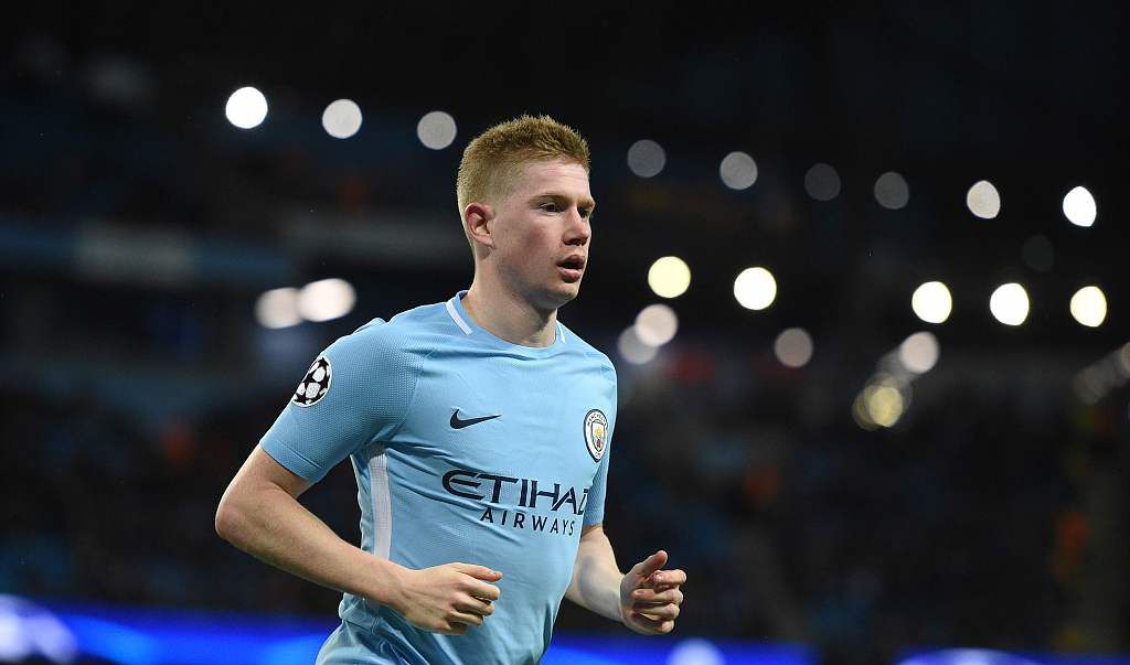 比赛第23圈，诺里斯追赶角田时四轮出白线，被赛会记录。